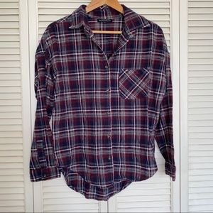 BRANDY MELVILLE | plaid flannel button down shirt